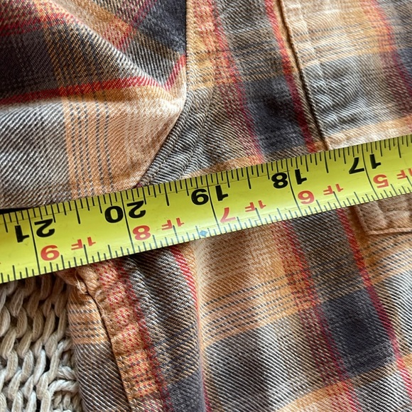 Threads 4 Thoughts Adult Medium Multicolor Plaid Preppy Light Academia Shirt M - Picture 9 of 10